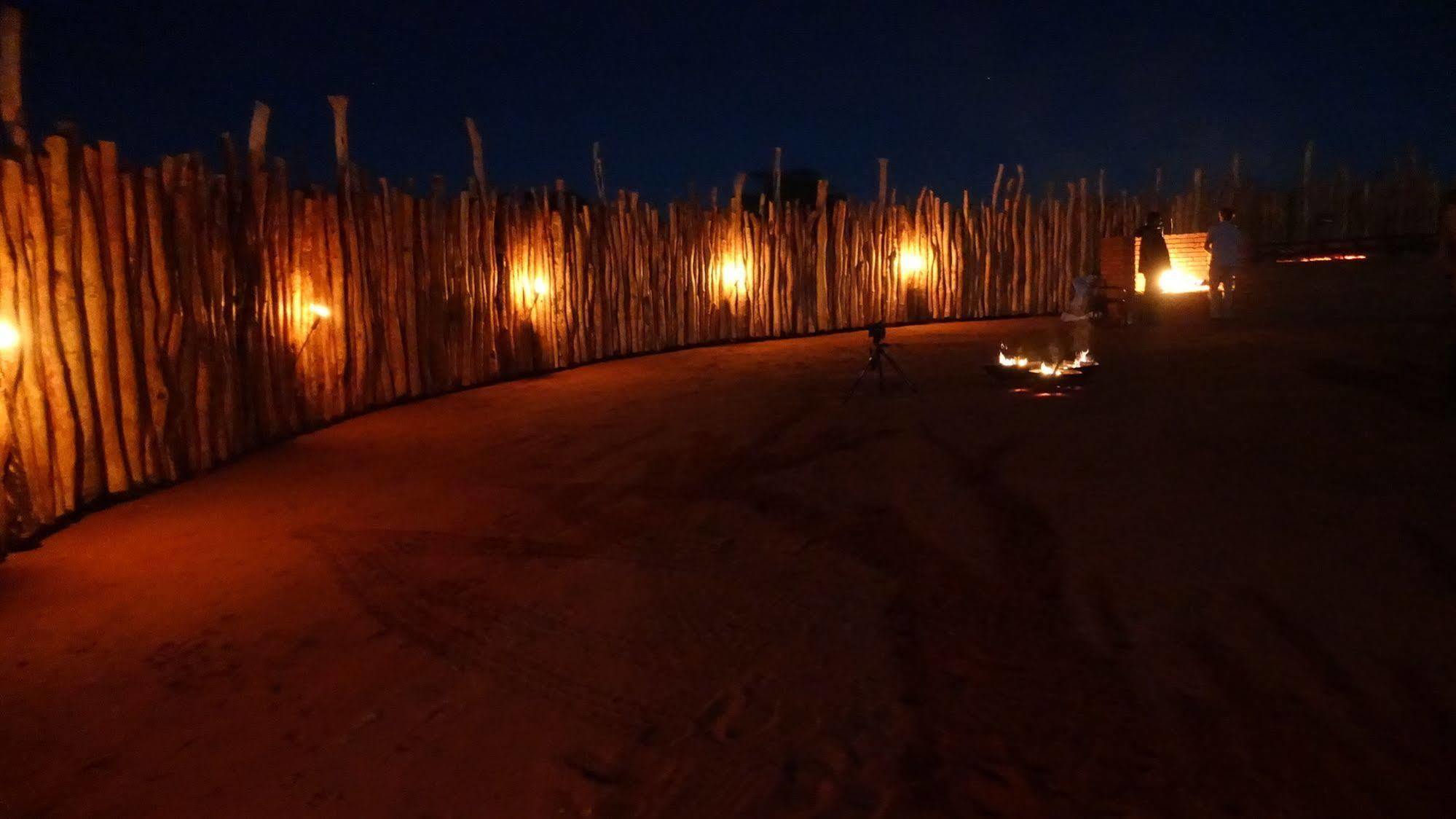 Kalahari Anib Lodge Intu Afrika Kalahari Game Reserve Экстерьер фото